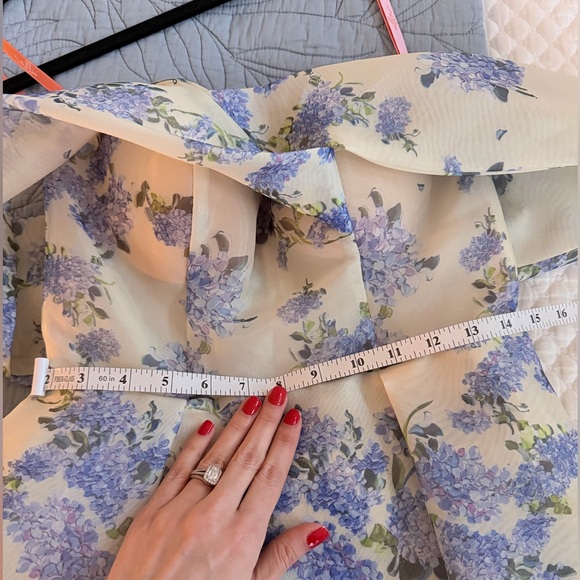 Milla Hydrangea Chic off-the-shoulder floral maxi dress ,Size S - Picture 10 of 11